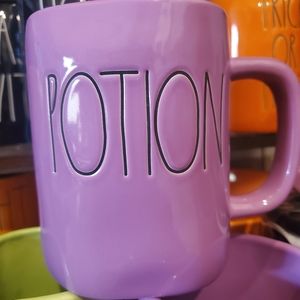 Rae Dunn potion mug